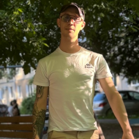 Александр Елизаров